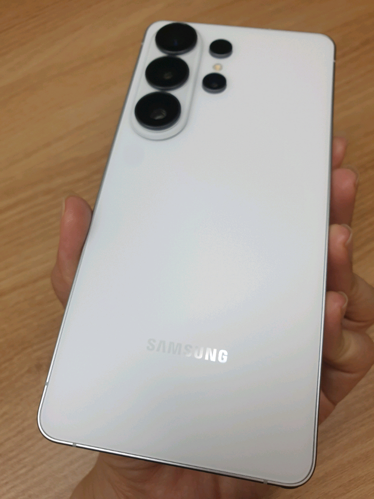 갤럭시 S26 Ultra 울트라 512 화이트 풀박스 자급제(AI 구독클럽 가입상태) 이미지