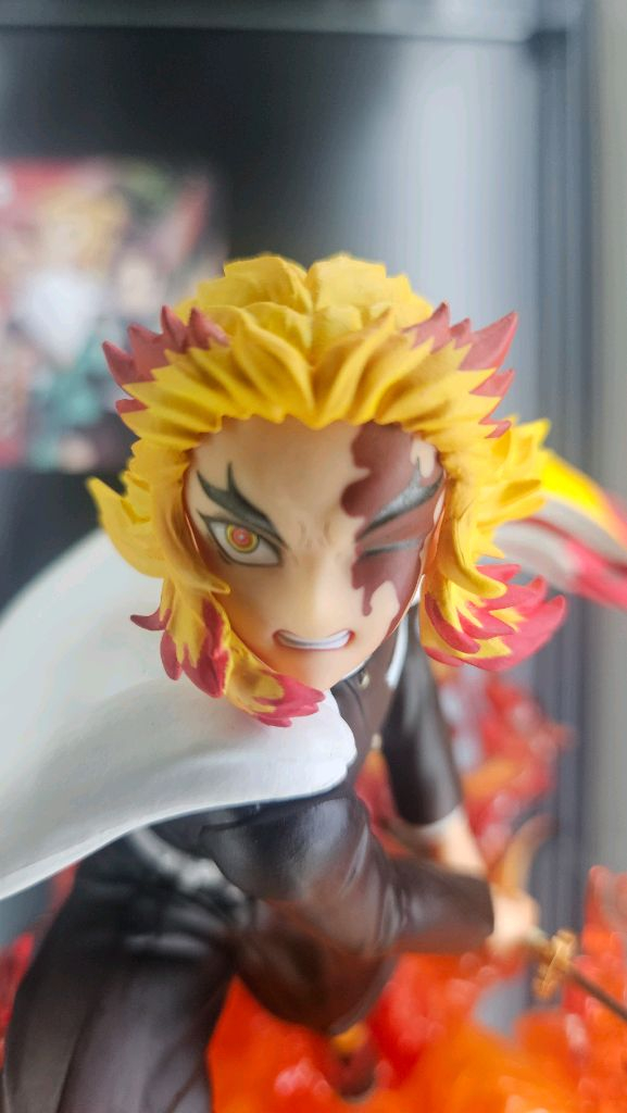 귀멸의칼날 아츠제로 렌고쿠 / 아카자 피규어 이미지