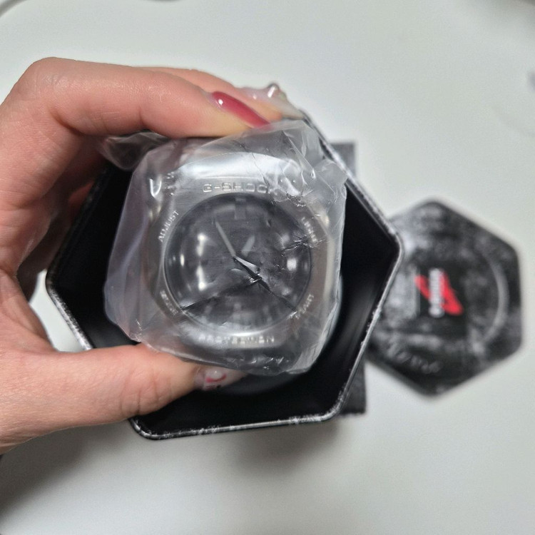 카시오 지샥 GM-2100-1A 미개봉 급처 이미지