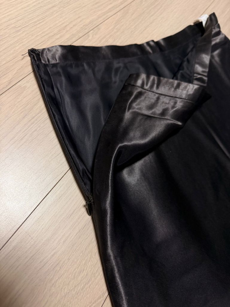 타임 새틴 플레어 롱스커트 한섬차콜브라운실크치마 이미지