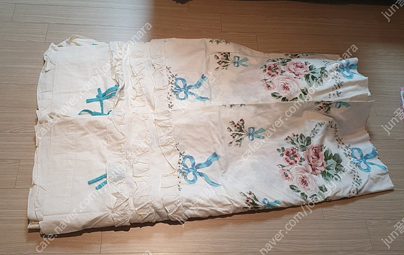 아망떼 커텐 광목 캉캉 꽃무늬 프릴 커튼 루이지 커튼 이미지