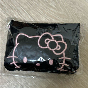 새상품)웨이크메이크 헬로키티 여권케이스 파우치 이미지