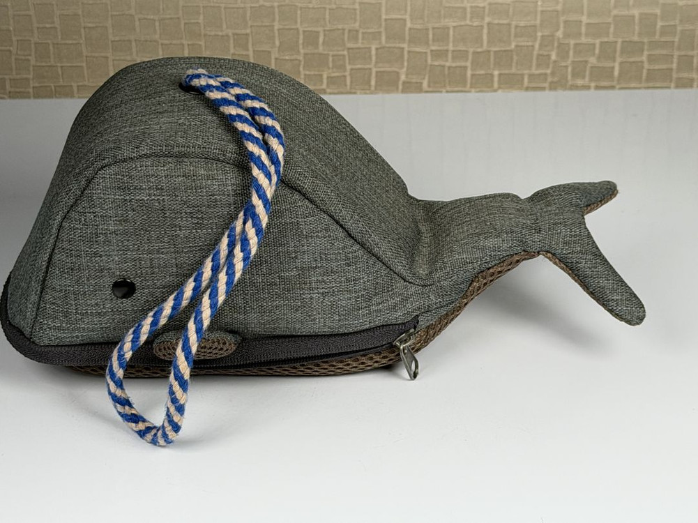 미러리스 카메라 고래 파우치 이미지