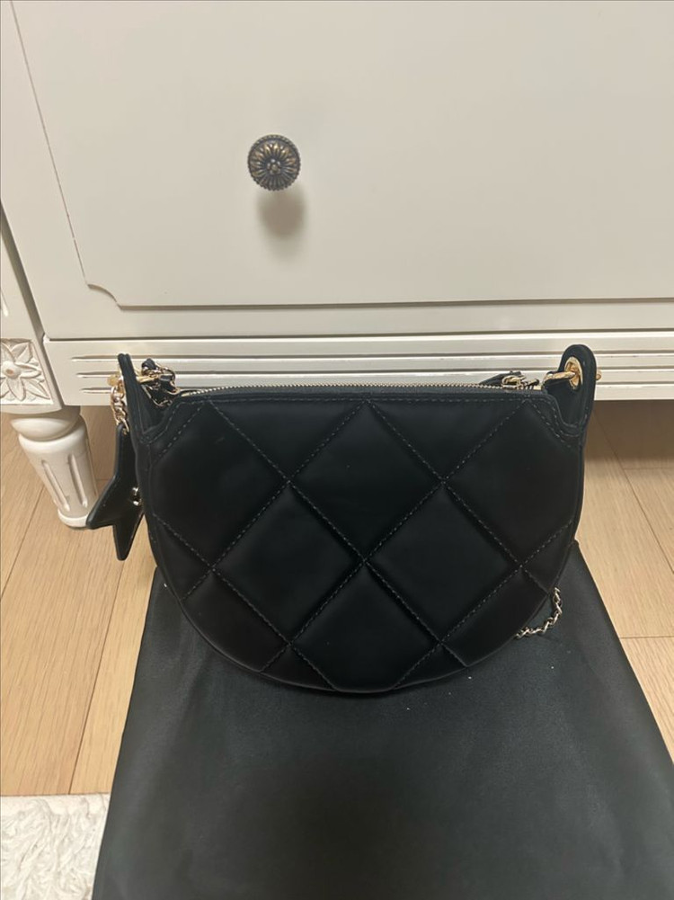샤넬 벨벳 체인백 이미지