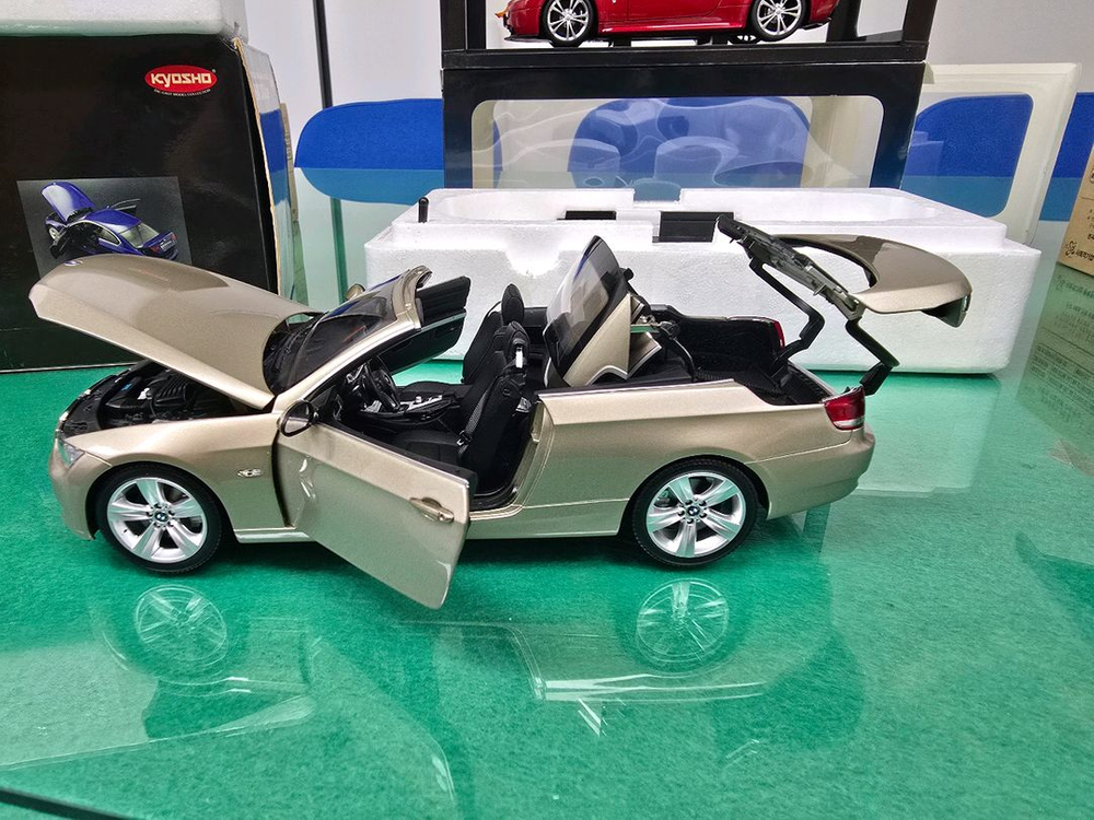 교쇼 33oi 다이캐스트 컨버터블 모델카 팝니다. 이미지