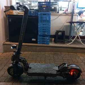 전동킥보드 머케인MX 60V 10인치 급처로 팜 이미지