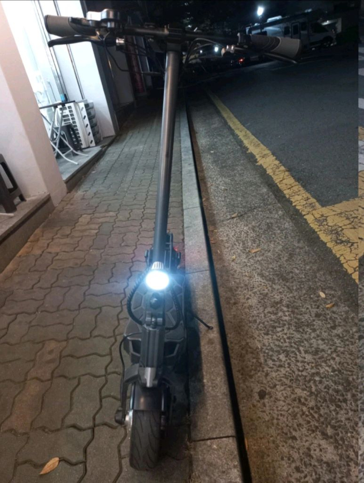 전동킥보드 머케인MX 60V 10인치 급처로 팜 이미지