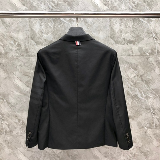 톰브라운 사선 남성 수트 정장 상의 2칼라 이미지