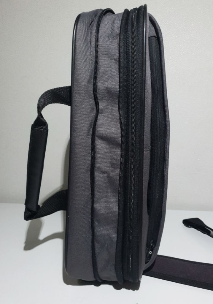 샘소나이트 경량 서류가방 이미지