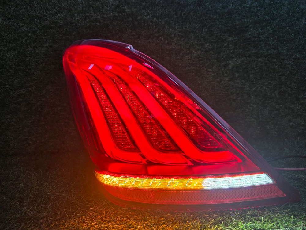 제네시스 EQ900 운전석 후미등 데루등 테일램프 이미지