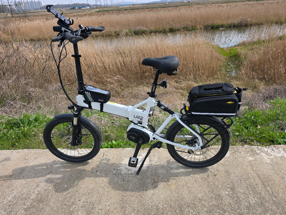 접이식 전기자전거 이미지