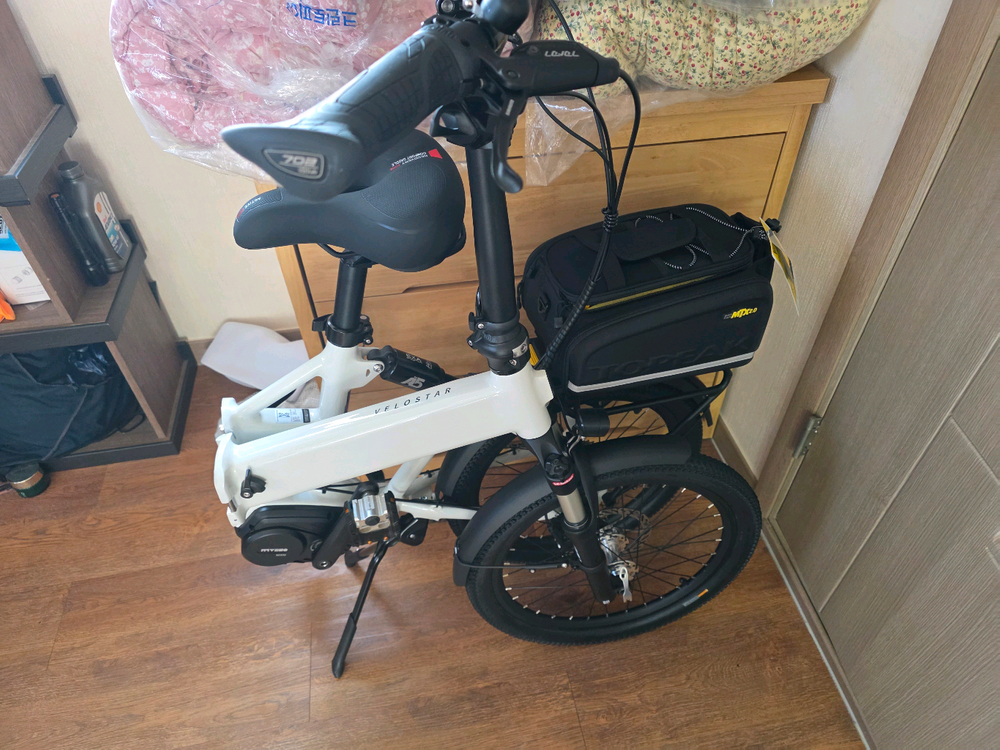 접이식 전기자전거 이미지