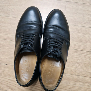 구찌 남성용 가죽 드레스화 255 이미지