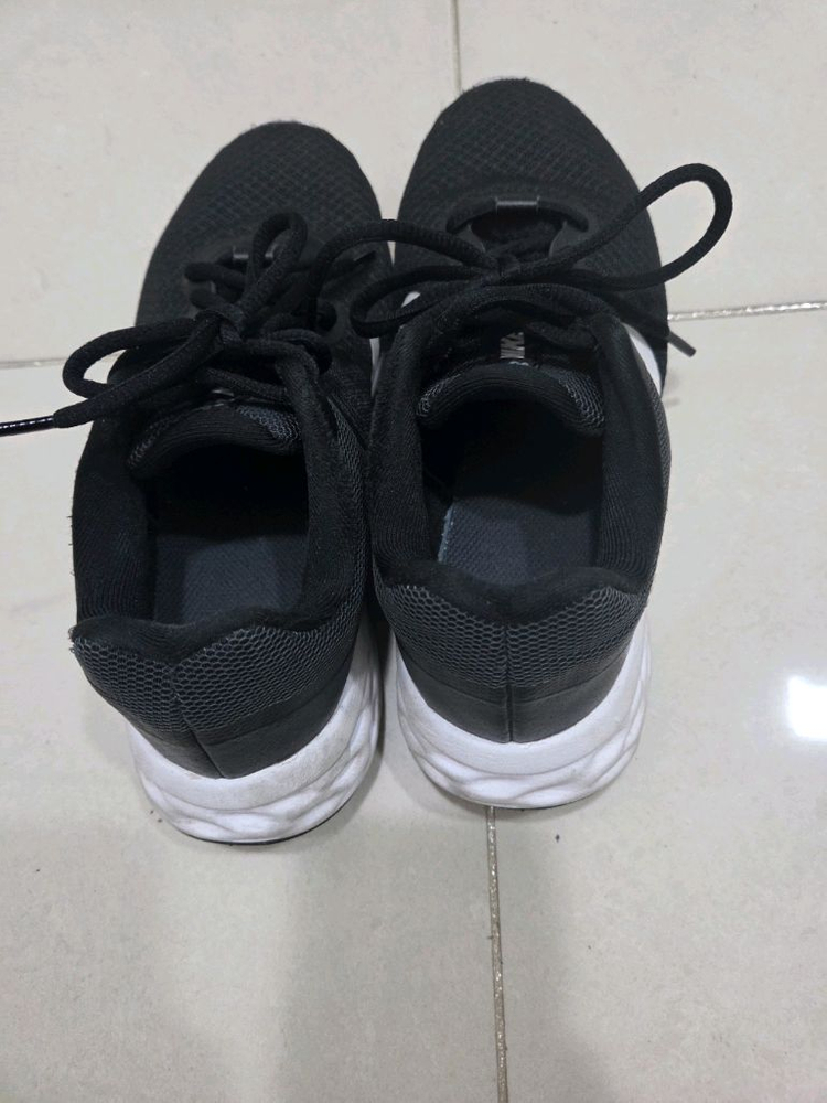 나이키 운동화 키즈 주니어 230 사이즈 판매해요 이미지