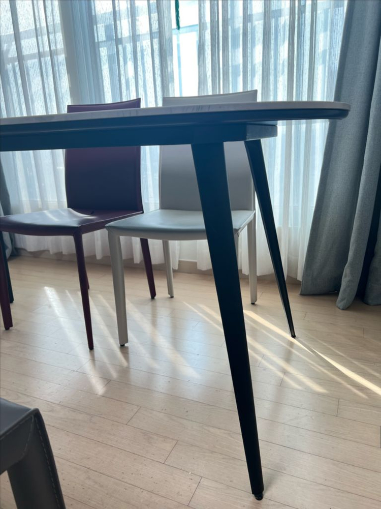 리바트 세라믹 식탁 4인용식탁 6인용식탁 거실서재테이블 이미지