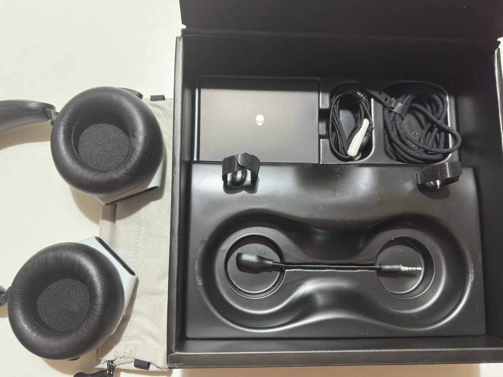 델 에일리언웨어 AW 920H 헤드셋 팝니다 이미지