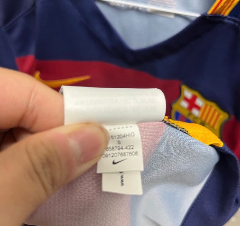 15/16 바르셀로나 조르디 알바 유니폼 이미지