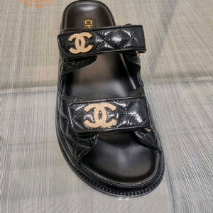 샤넬 벨크로 진주 뮬 슬리퍼 샌들 37(새상품) 이미지