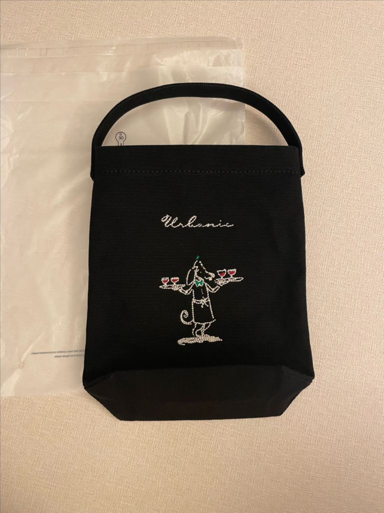 얼바닉30 25 홀리데이 에디션 바게트백 판매 이미지