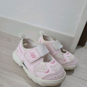 뉴발란스 프리들 핑크 130사이즈 이미지