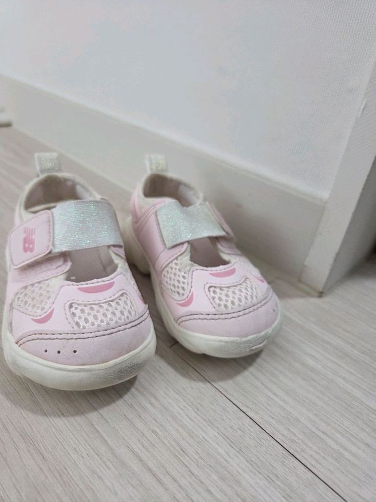 뉴발란스 프리들 핑크 130사이즈 이미지