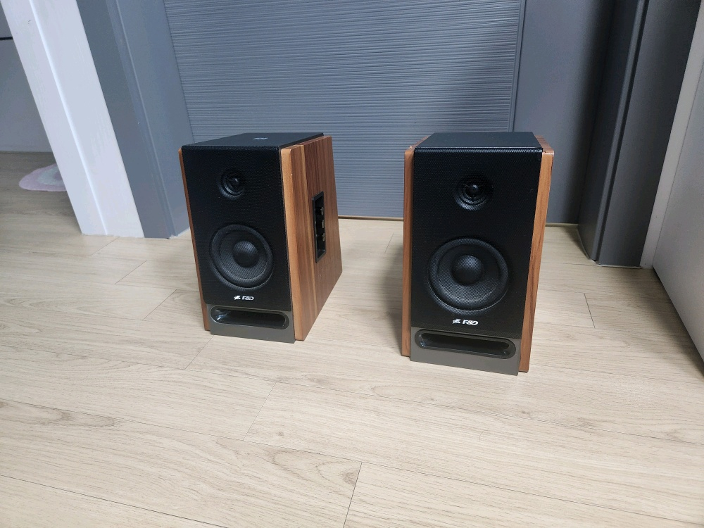 캔스톤 블루투스 스피커 판매 합니다. 이미지