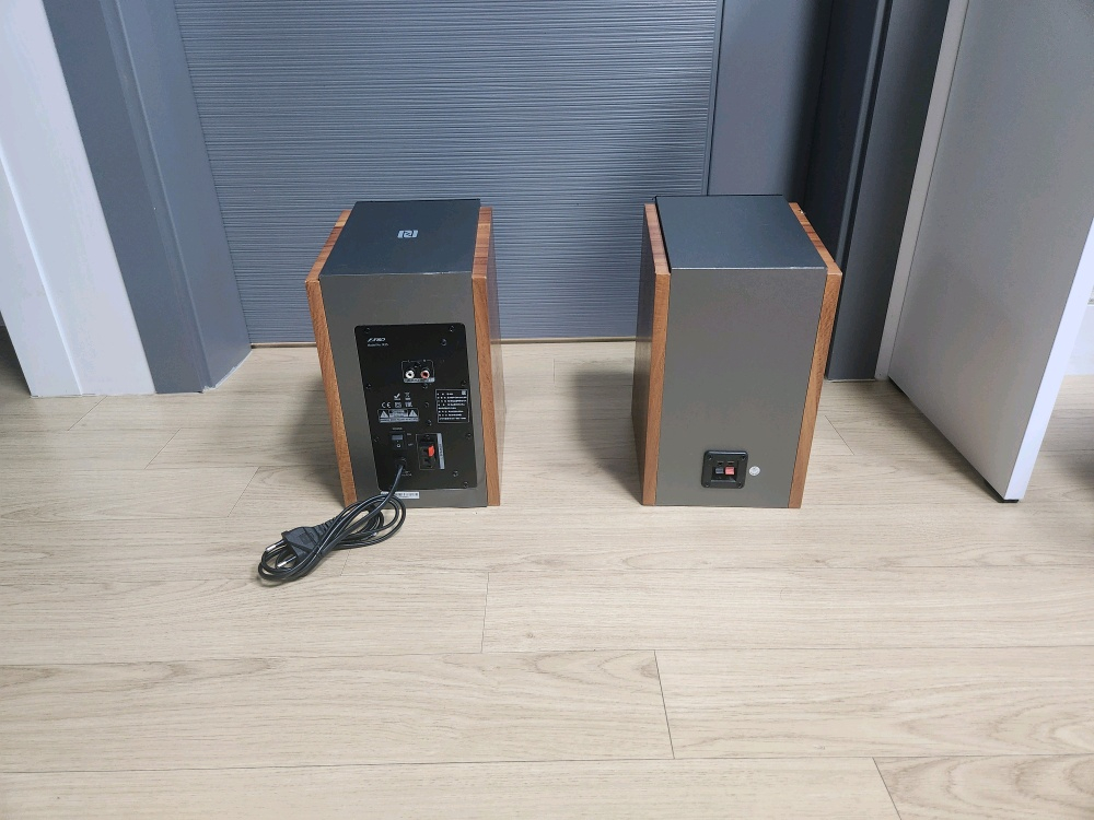 캔스톤 블루투스 스피커 판매 합니다. 이미지