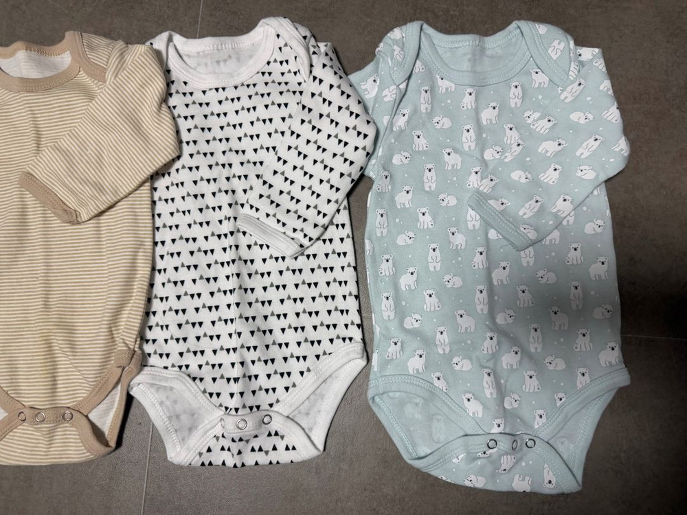 신생아 옷 이미지