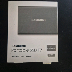 포터블 SSD 2TB 이미지