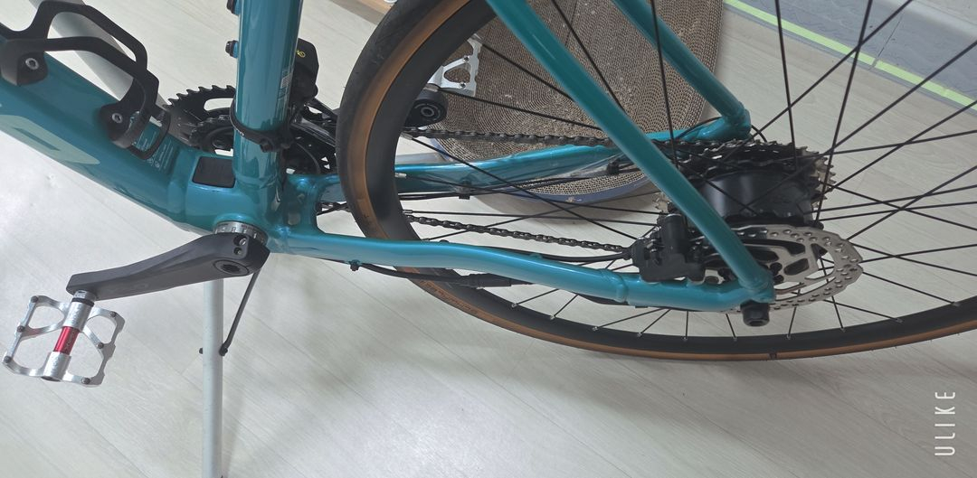 메리다 e사일렉스 400+105di2구동계+메리다일체형카본드롭바 등(로드 그래블 전기자전거 미니벨로/대차가능) 이미지