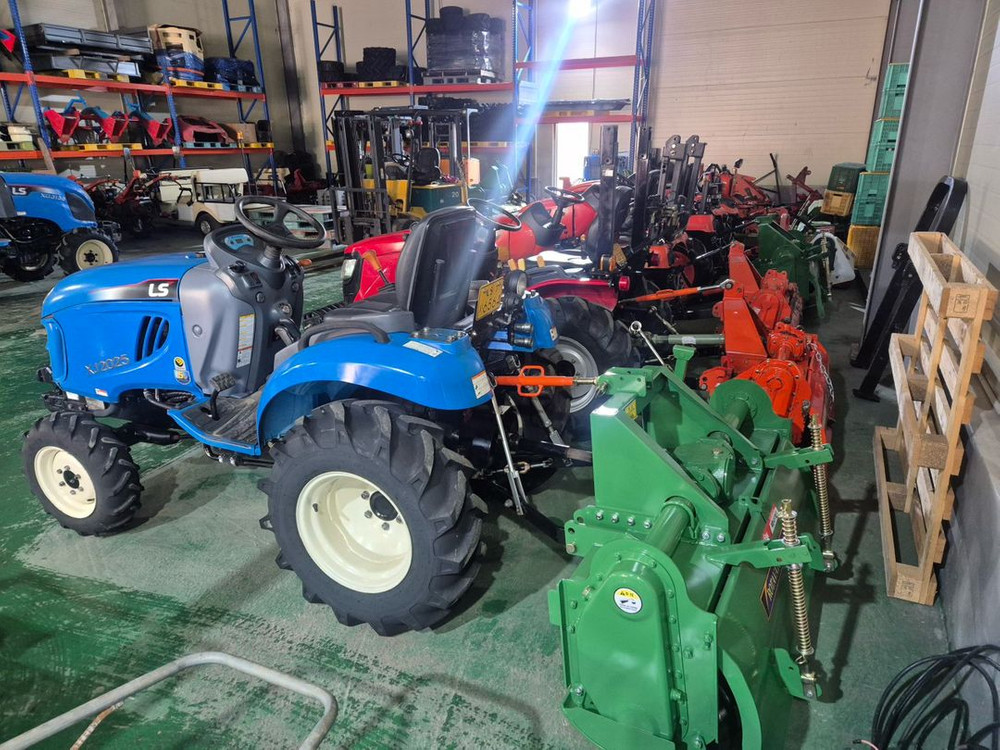 소형트랙터 이미지