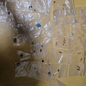 다양한 합성보석류 루비.사파이어.오팔.가넷.문스톤.스피넬.자수정.큐빅류 등 일괄 이미지