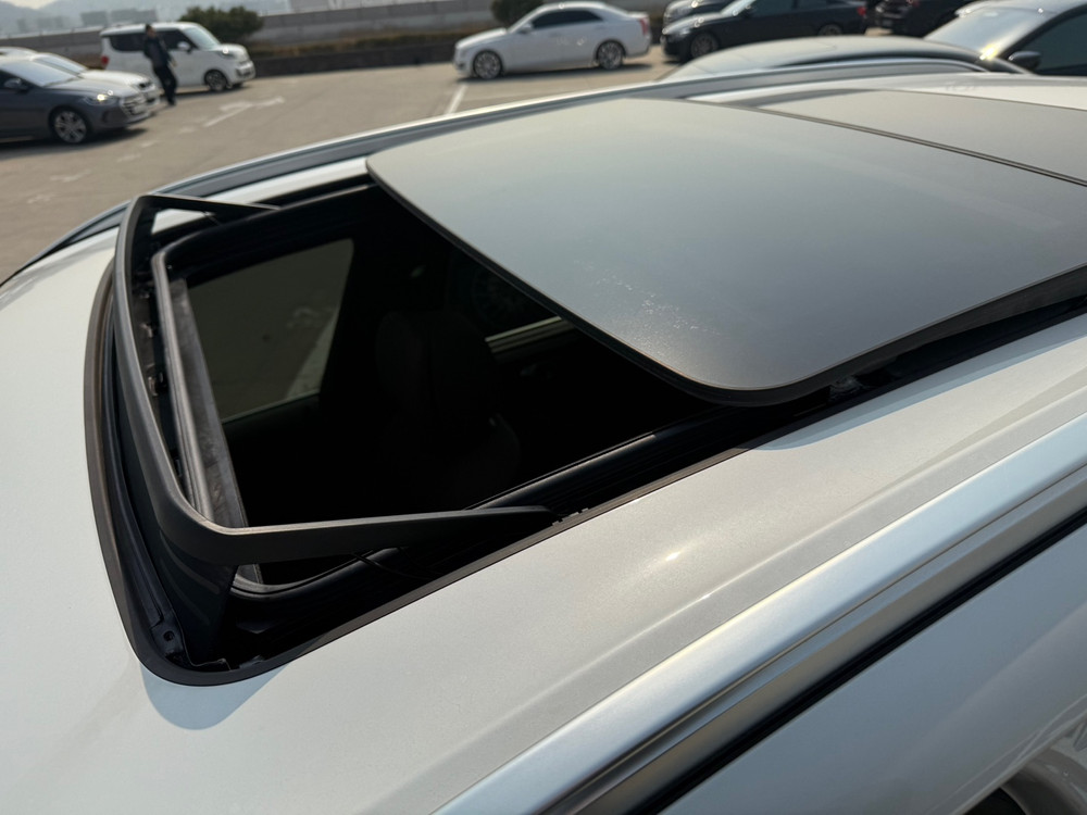 BMW X5 (G05) xDrive 30d xLine 23년 04월 48051km 완전무사고 흰색 브라운시트 입니다 이미지