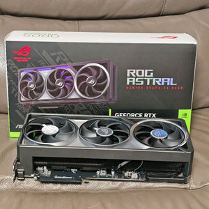 ASUS ROG ASTRAL RTX 5080 블랙 이미지