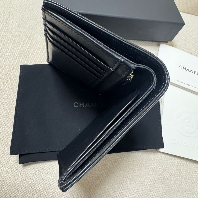 샤넬 클래식 캐비어 여권지갑 반지갑 내장칩 이미지