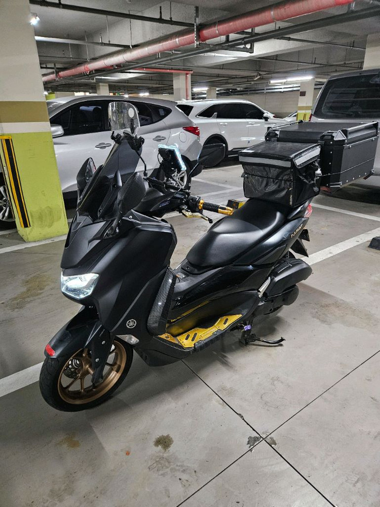 23년식 nmax125 20,xxx키로 판매합니다 이미지