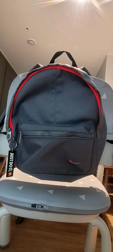 나이키 미니백팩 이미지