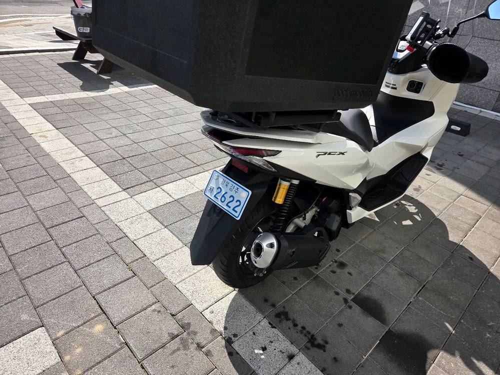 PCX125 25년식 13,880km 배달세팅 오토바이 팝니다. 이미지