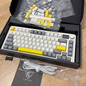 펀키스 FL-ESPORTS CMK75 디스플레이 기계식 키보드 이미지