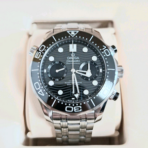 오메가 씨마스터 다이버 300M 크로노그래프 44mm 이미지