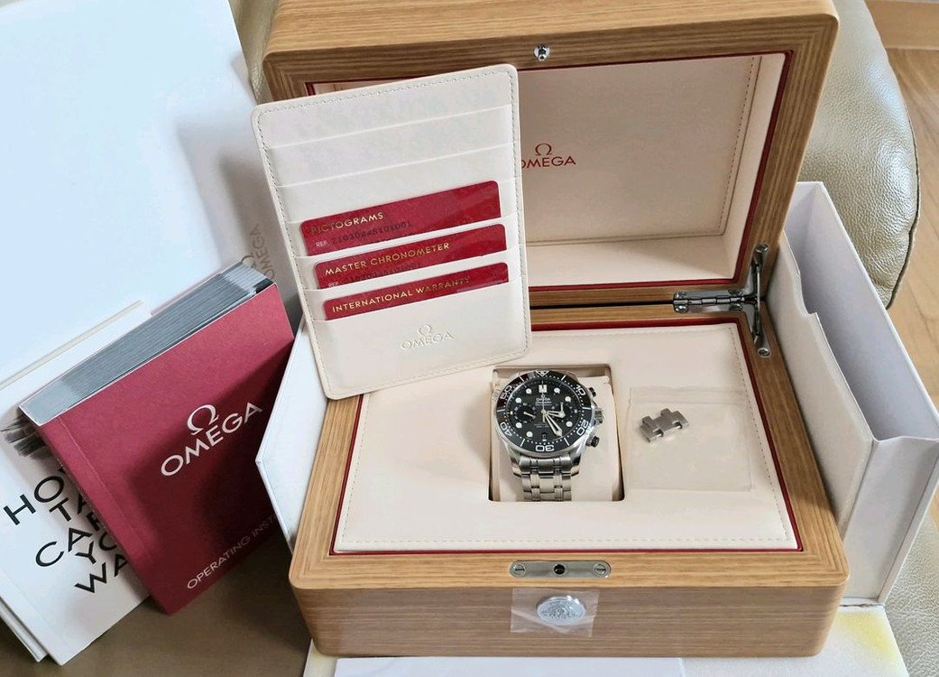 오메가 씨마스터 다이버 300M 크로노그래프 44mm 이미지