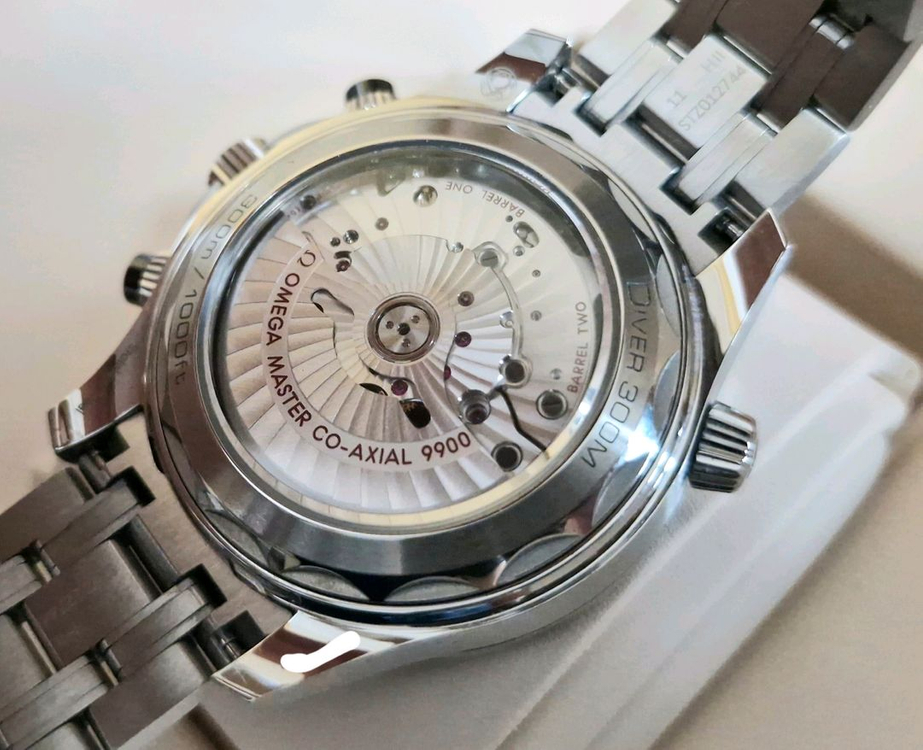 오메가 씨마스터 다이버 300M 크로노그래프 44mm 이미지