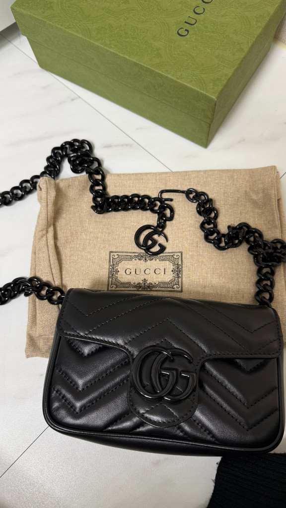 구찌 GG 마몽 벨트백 슈퍼 미니 크로스백 블랙 699757 이미지