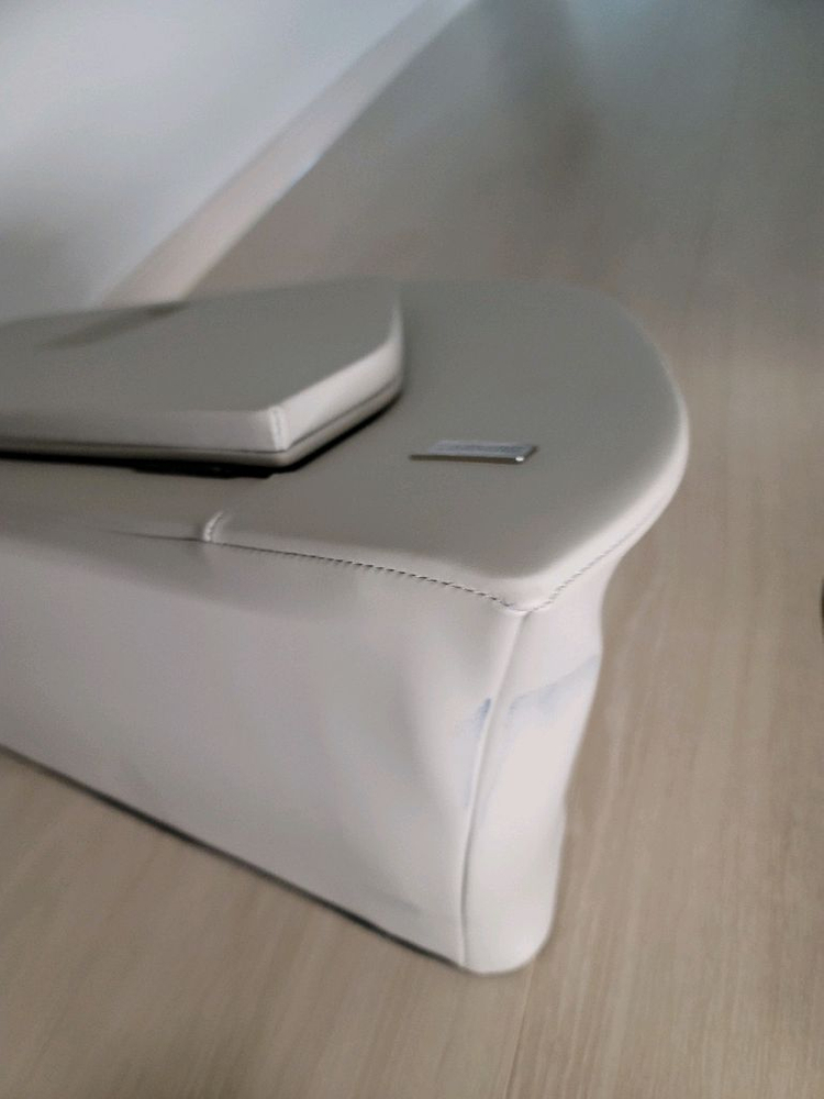 카니발 카마인 윈도우수납함 이미지