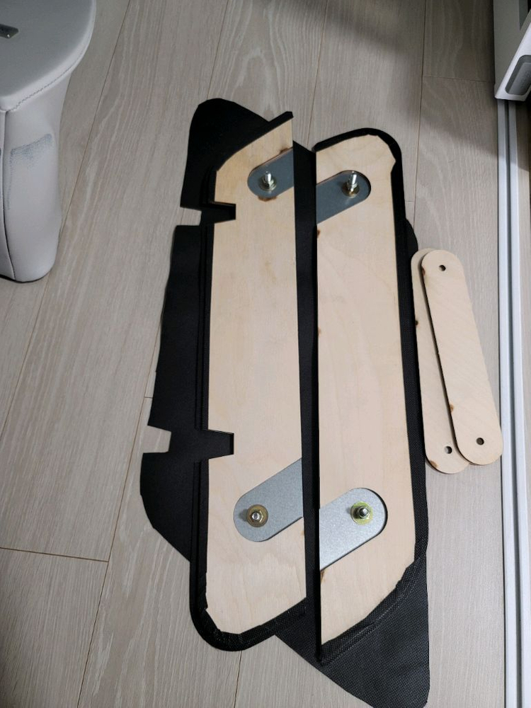 카니발 카마인 윈도우수납함 이미지