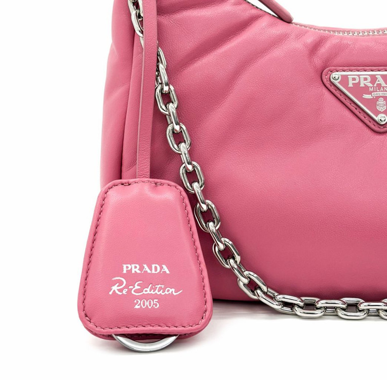 프라다 여성 패딩 나파 레더 리에디션 2005 숄더 호보백 크로스백 핑크 이미지