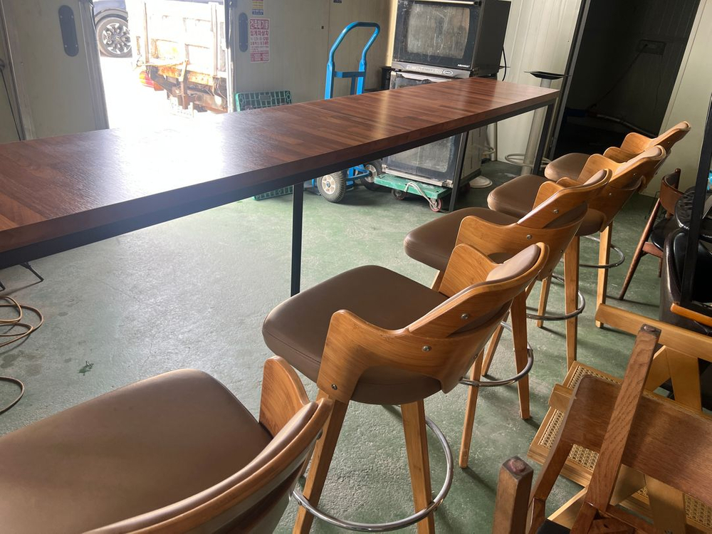 중고 3미터 빠테이블 의자 세트 팝니다 이미지