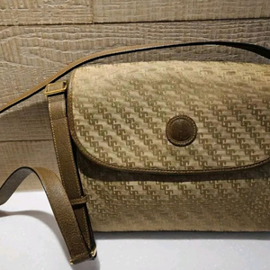 정품 구찌 시그니처 패턴 크로스백 이미지