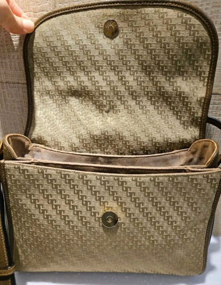 정품 구찌 시그니처 패턴 크로스백 이미지