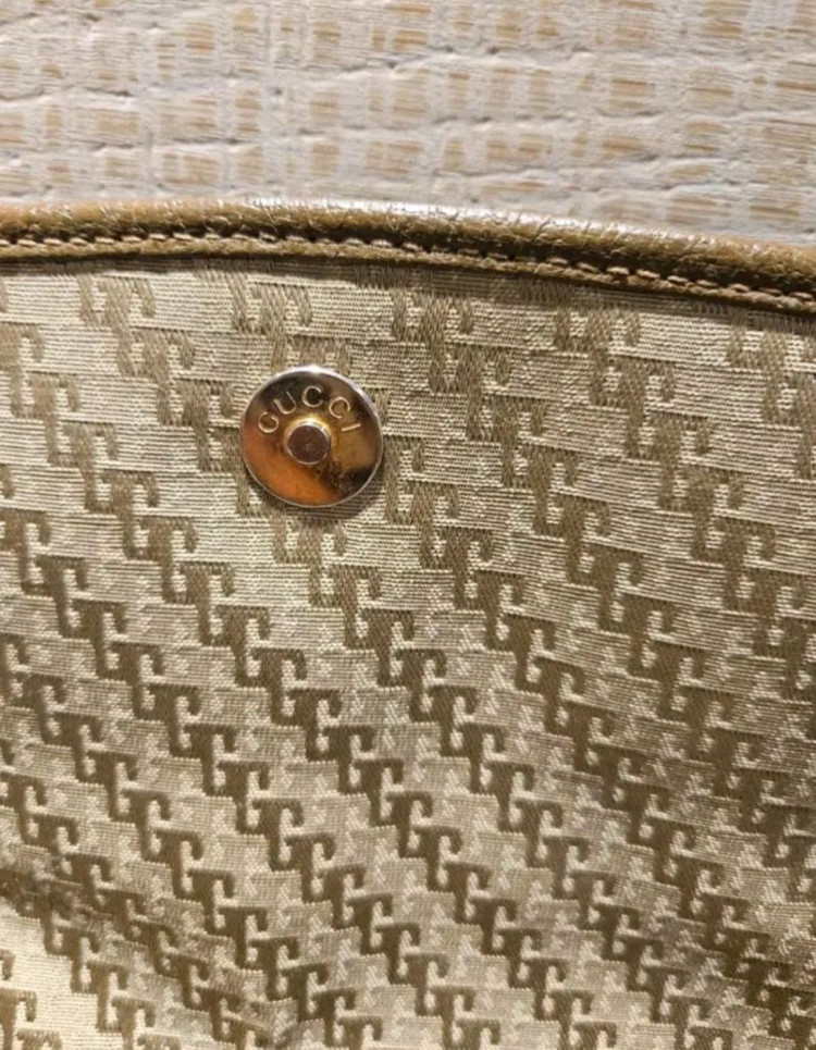 정품 구찌 시그니처 패턴 크로스백 이미지